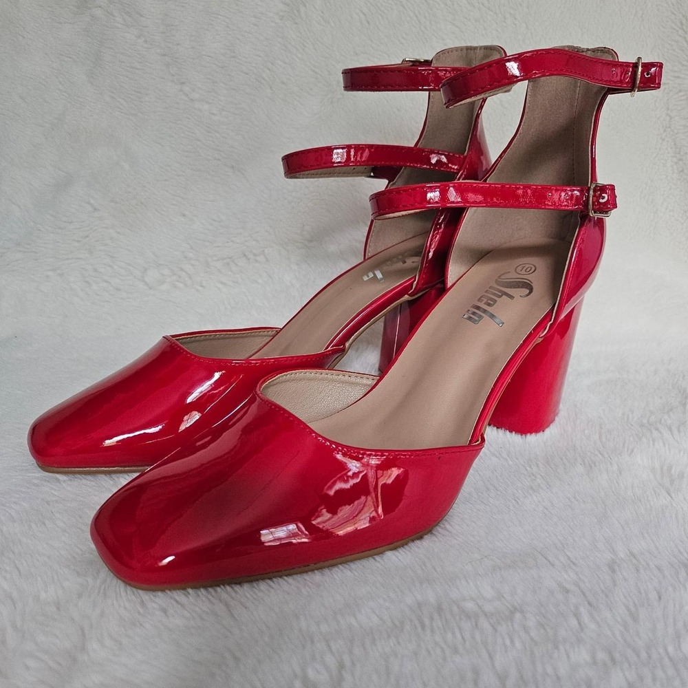 New* Red patent leather heel